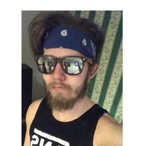 Meet your Posher, Aaron